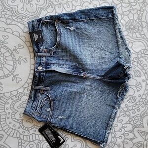 NWT Silver Jean Co Jean Shorts Size 30 Women